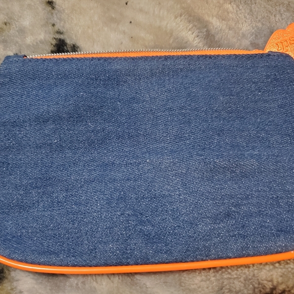 💄💋 MAKE-UP BAG - Picture 2 of 3